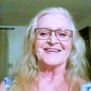 Meet your Posher, Ewa